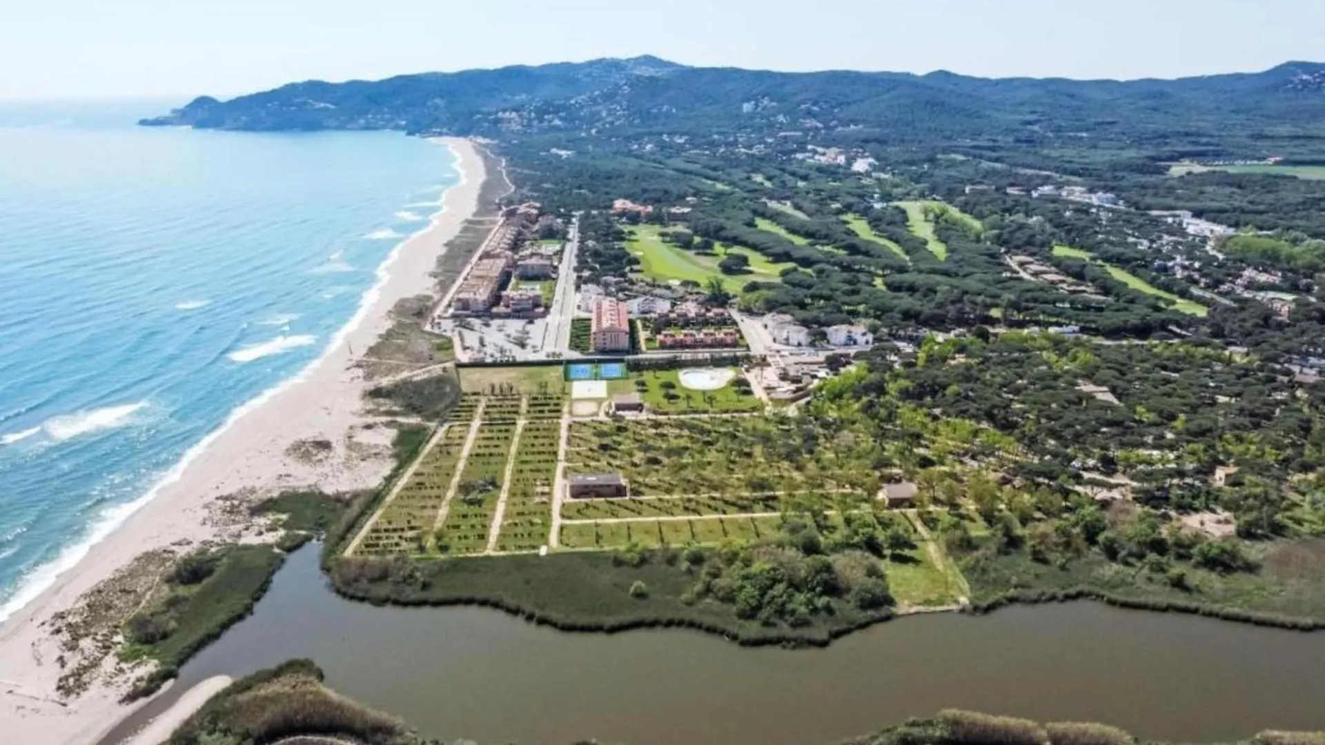 Belvillabyoyo Can Sala 圣塔克里斯蒂纳阿鲁 度假居